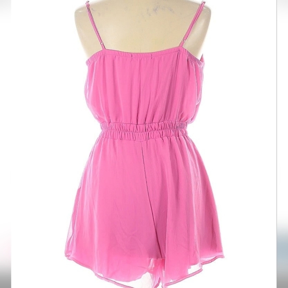 Francesca's Pink Romper Large NWT - Picture 3 of 9